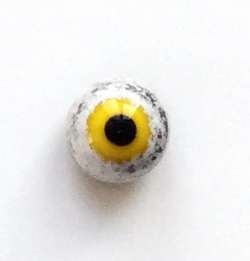 Yellow on pockmarked. 5 mm. 2 euro.