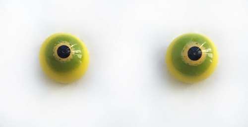Yellow with green. 6 mm. 2.5 euro.