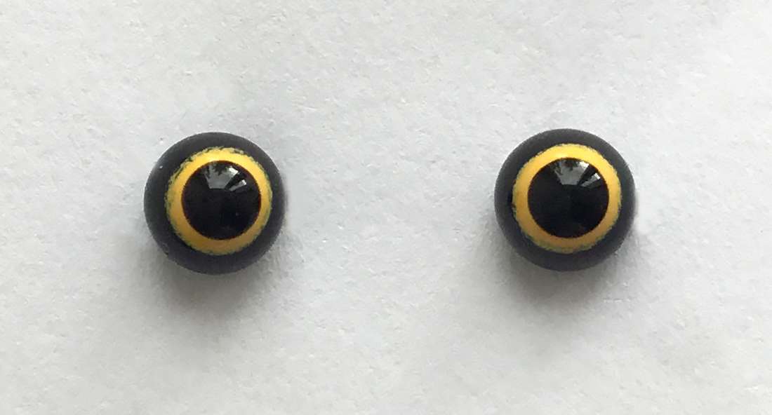 Yellow on black. 5 mm 2.5 euro