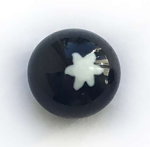Звезда на черном. 6 мм 360 руб