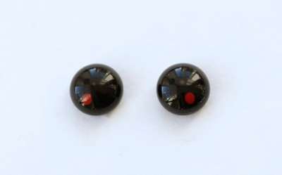 Black whit red dot. 8 mm 2.5 euro