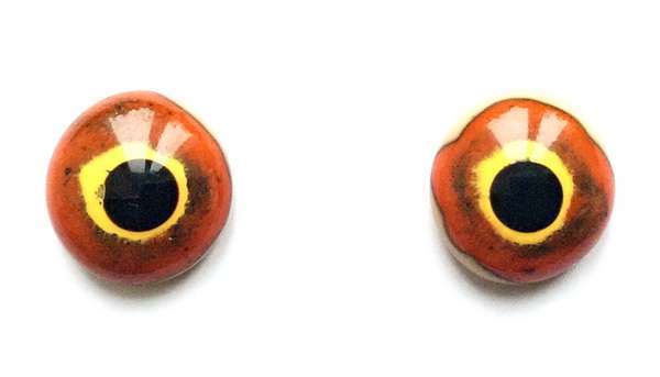 Red and yellow on beiges whit crackle. 16 mm 7 euro