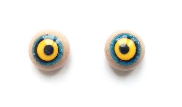 Blue-yellow-beiges. 10 mm. 4.5 euro.