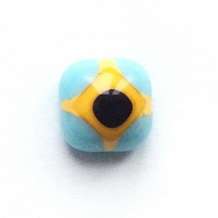 Blue-yellow. 8 mm. 3 euro