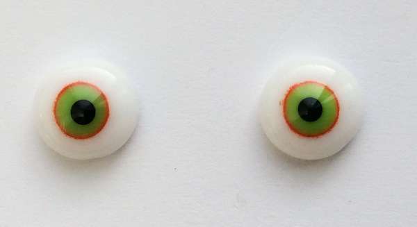 Light green with red rim. 11 mm. 6.5 euro.